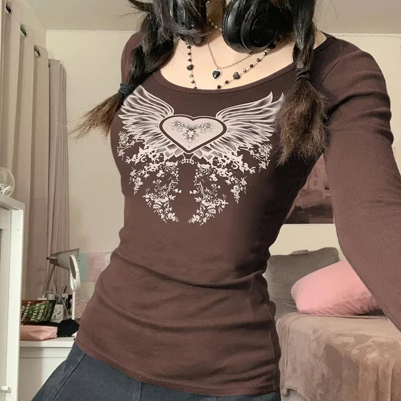T-shirt imprimé graphique en strass.