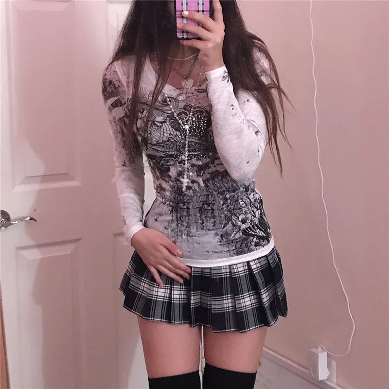 Rhinestone Graphic Print T-shirt.