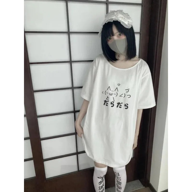 2025 T-shirt mignon pour femme, décontracté, col rond, dessin animé japonais, hauts courts.